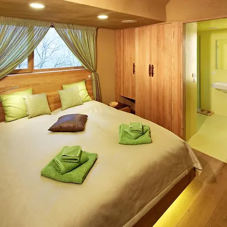 Cafe Fara 3* Klentnice