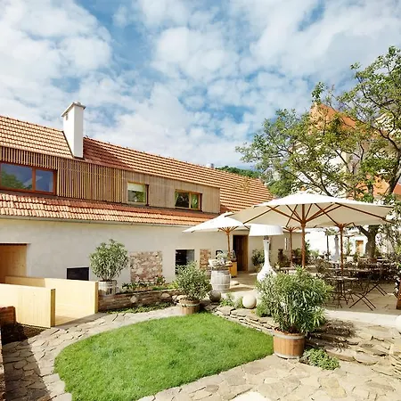Cafe Fara Guest house 3*